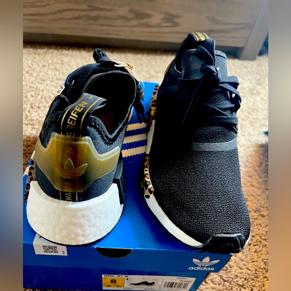 NMD_R1 W Adidas female tenis shoes size 8